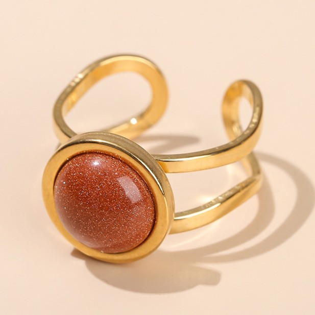 水晶玛瑙圆形开口金色钛钢戒指