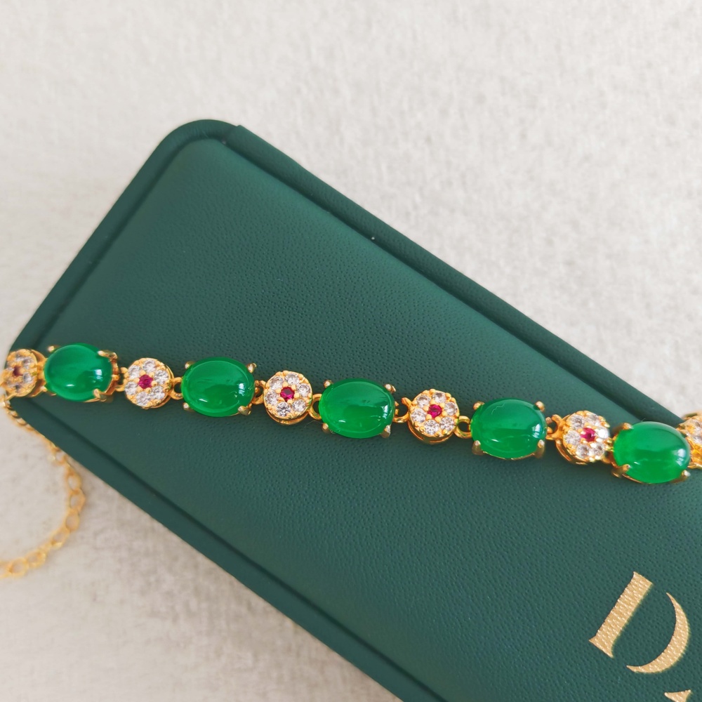 Green Chalcedony Bracelet