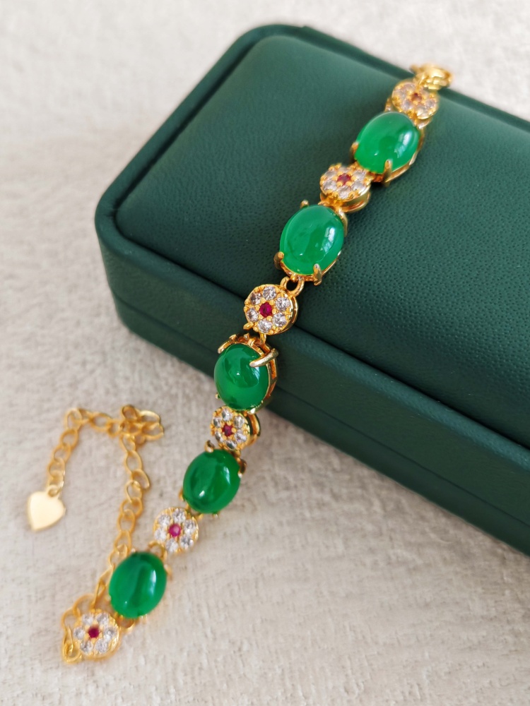 Green Chalcedony Bracelet