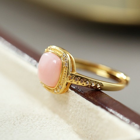 S925纯银镀金镶嵌粉澳宝戒指