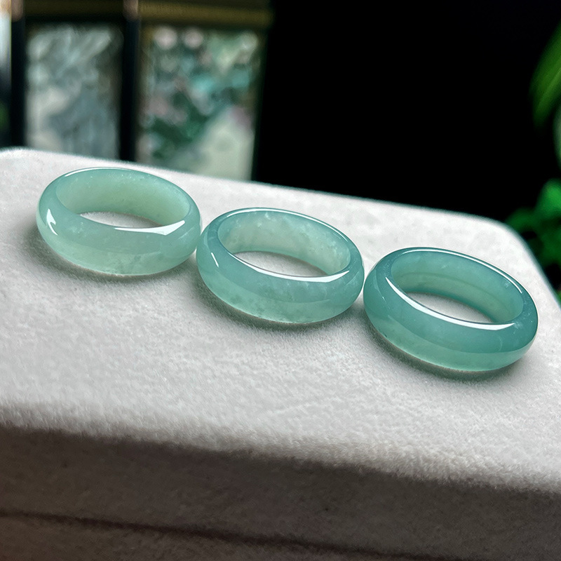 冰糯底浅蓝绿指环危料正品A货天然翡翠