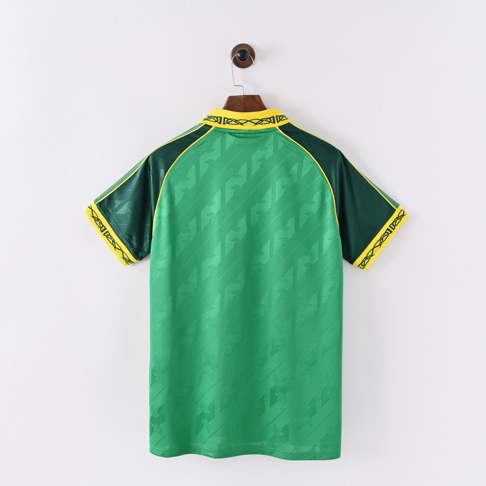 Celtic Leisure Retro Jersey 