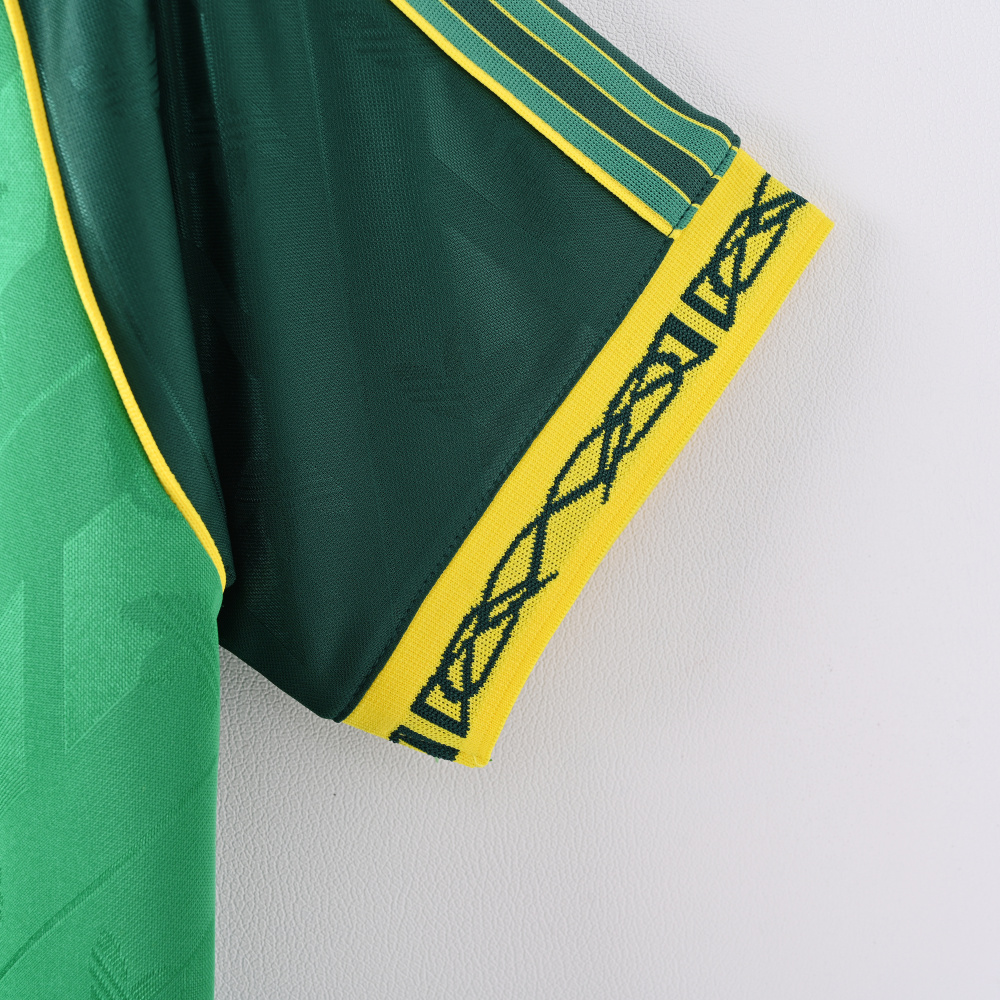 Celtic Leisure Retro Jersey 