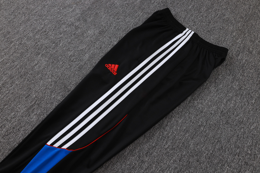 2025/26 Manchester United Kids Long sleeves Training Set