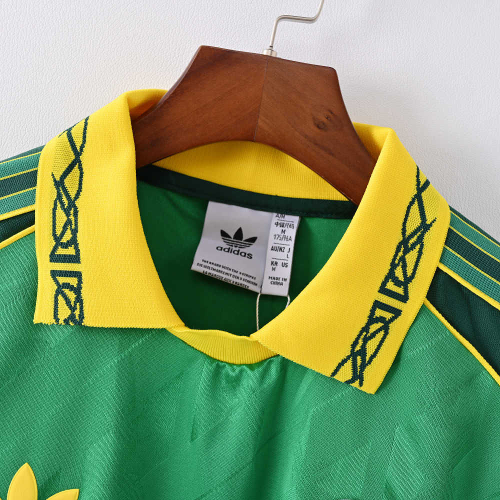 Celtic Leisure Retro Jersey 