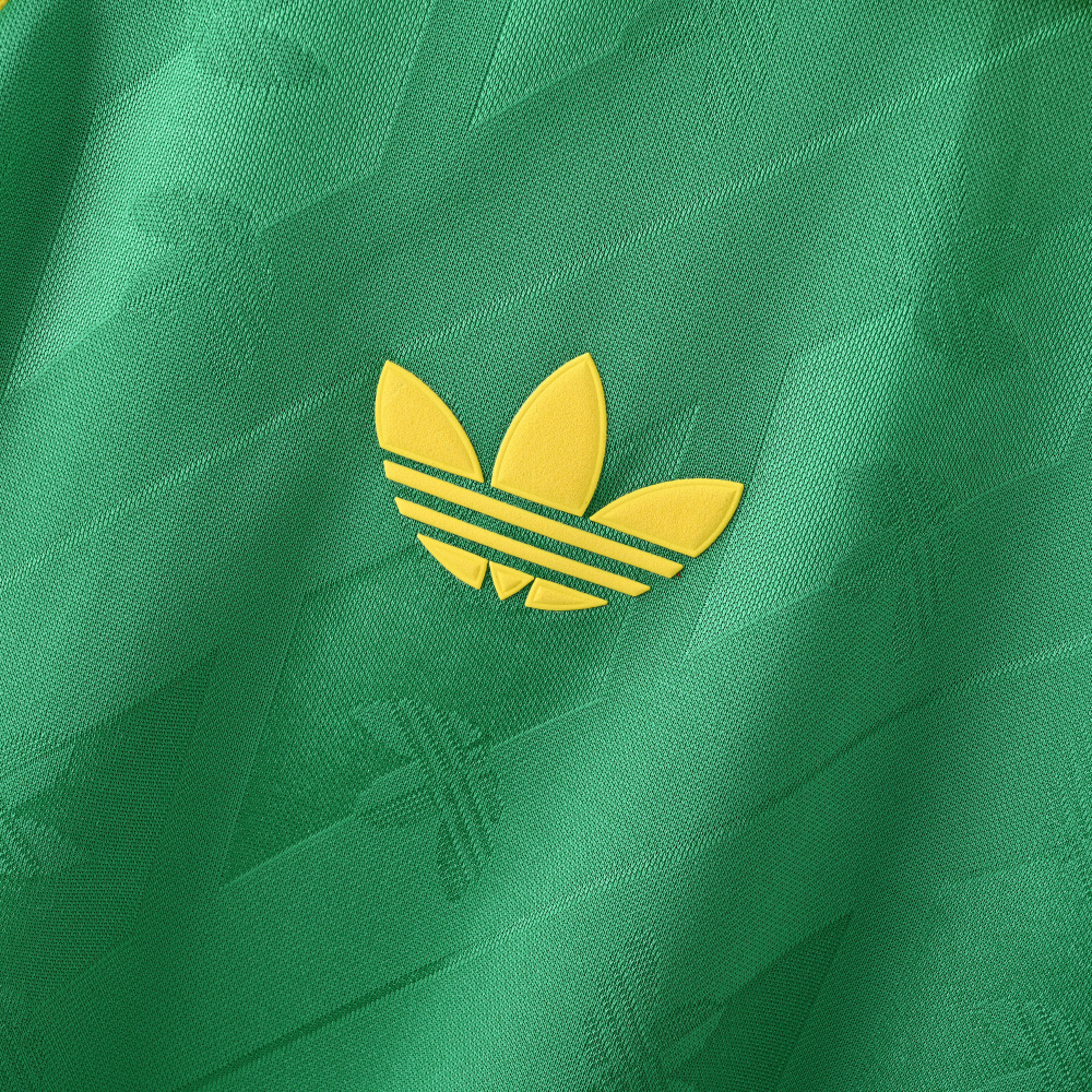 Celtic Leisure Retro Jersey 