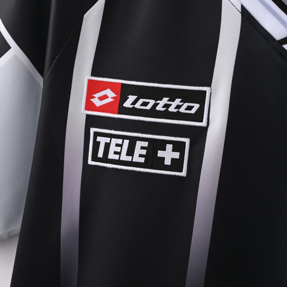 2000/01 Juventus Retro Jersey Black Replica   