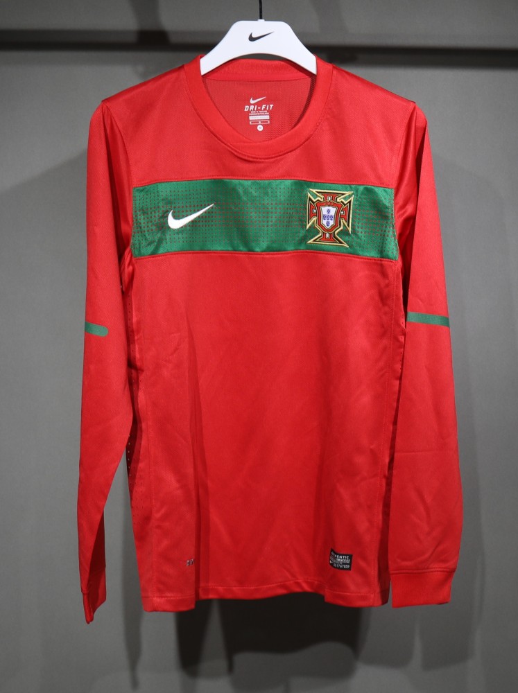 2010 World Cup Portugal Home Retro Jersey Player Version Long Sleeve