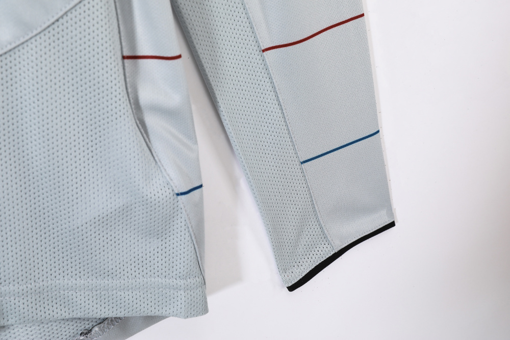 2003/04 Barcelona  Away Retro Jersey Long sleeved
