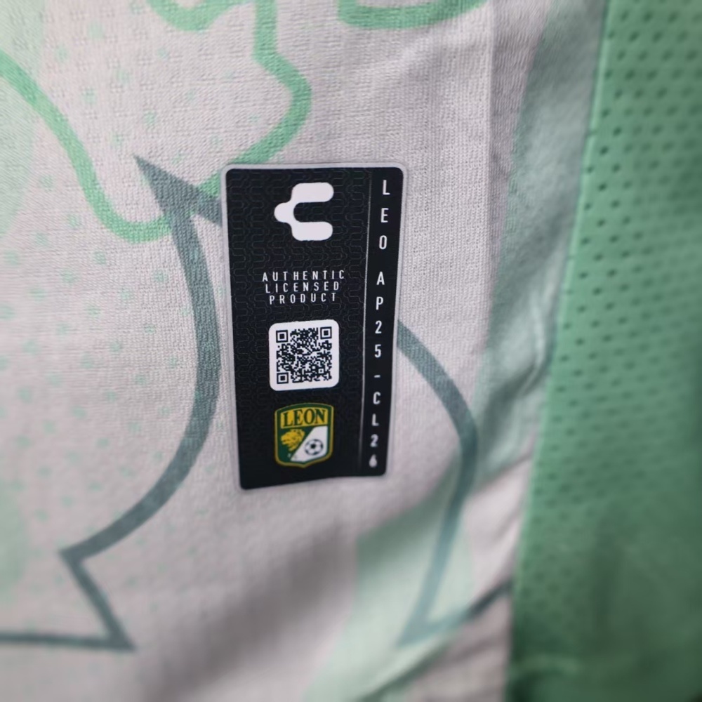 2025/26 León Away Player Version Short Sleeve Soccer Jersey
