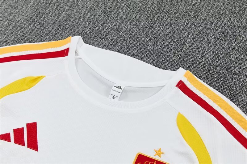 2026/27 Spain White Short Sleeve Football Training Suit for Adults