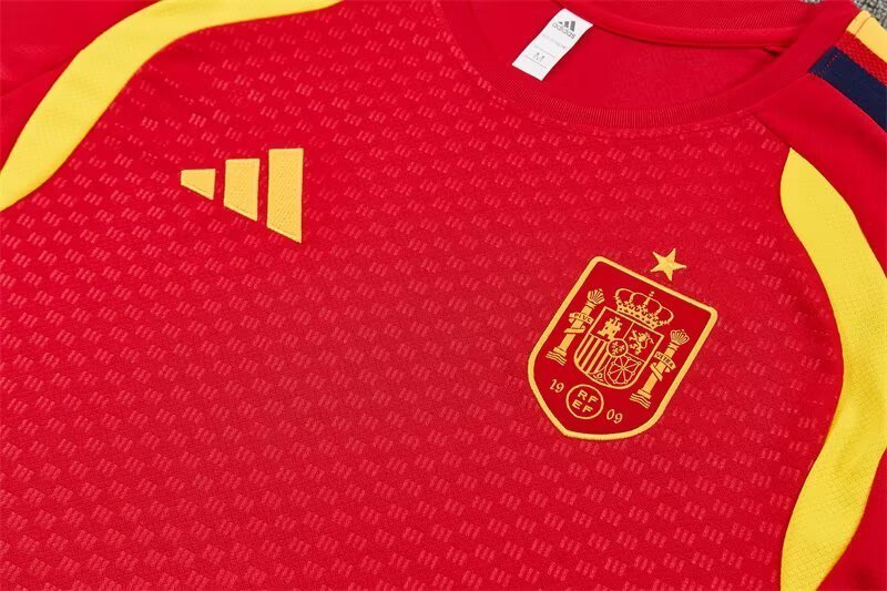 2026/27 Spain Red Short Sleeve Football Training Suit for Adults