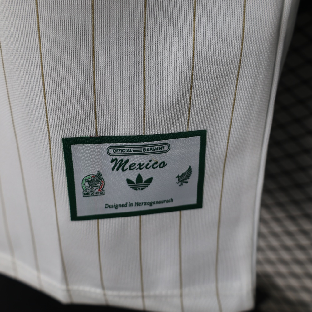 2026/27 Mexico Casual Retro White Player Version Football Jersey