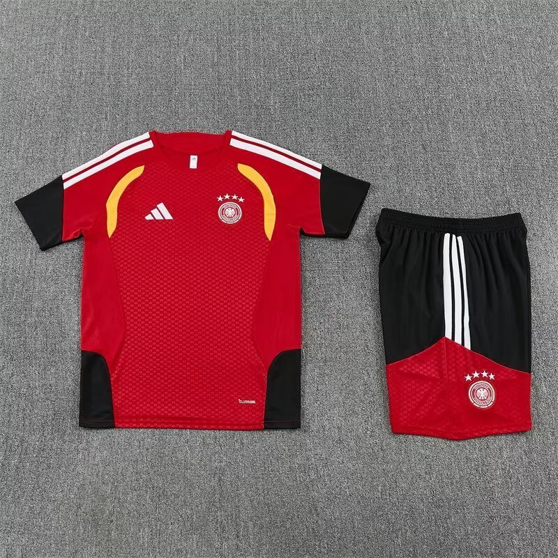 2026/27 Germany Red Short Sleeve Training Suit For Adult & Kids