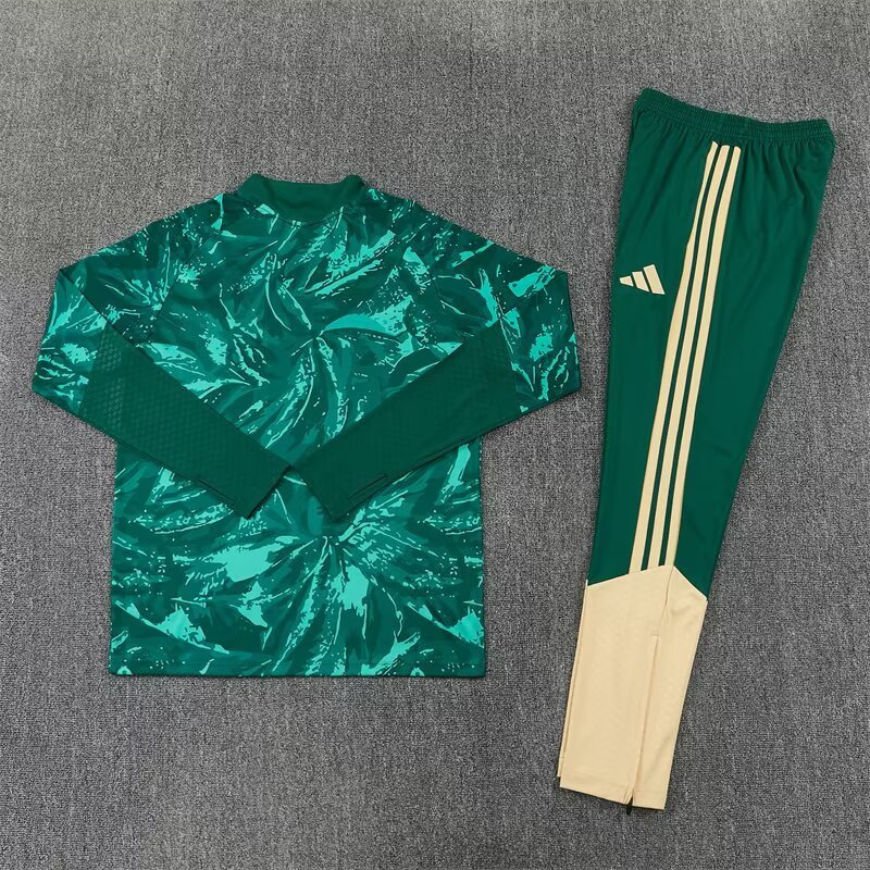 2026/27 Real Madrid Green Camouflage Half Pull Training Suit Soccer Jersey For Adult & Kids
