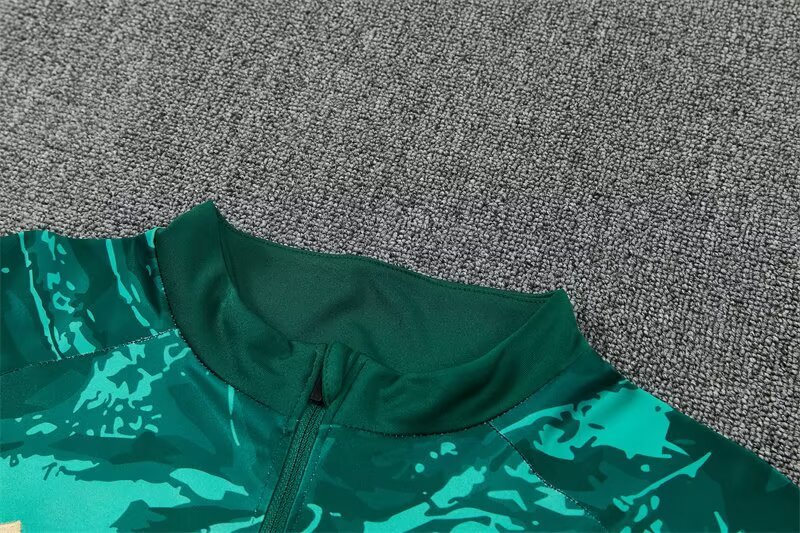 2026/27 Real Madrid Green Camouflage Half Pull Training Suit Soccer Jersey For Adult & Kids