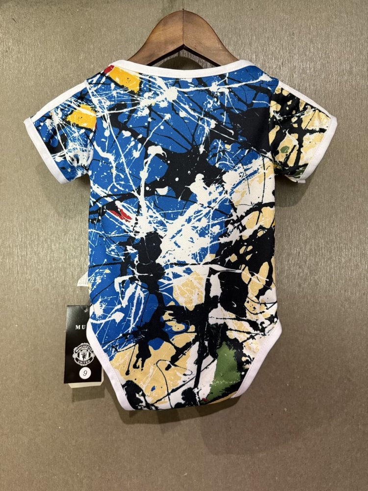 2026/27 Manchester United Rose joint edition Baby Jersey with brand logo
