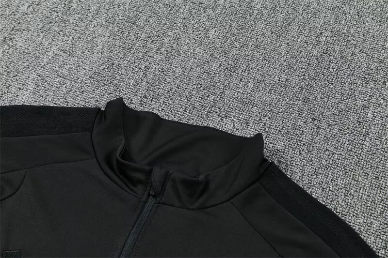 2026/27 Liverpool Black Half Pull Training Suit Soccer Jersey For Adults & Kids