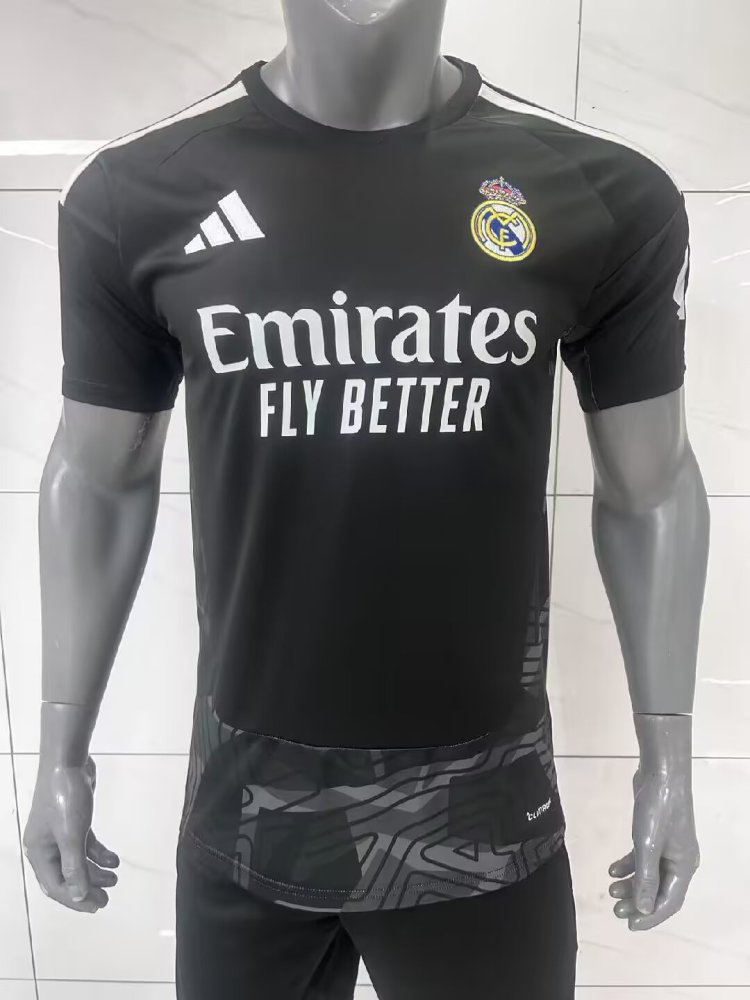 2026/27 Real Madrid Goalkeeper Black Fan Version Soccer Jersey