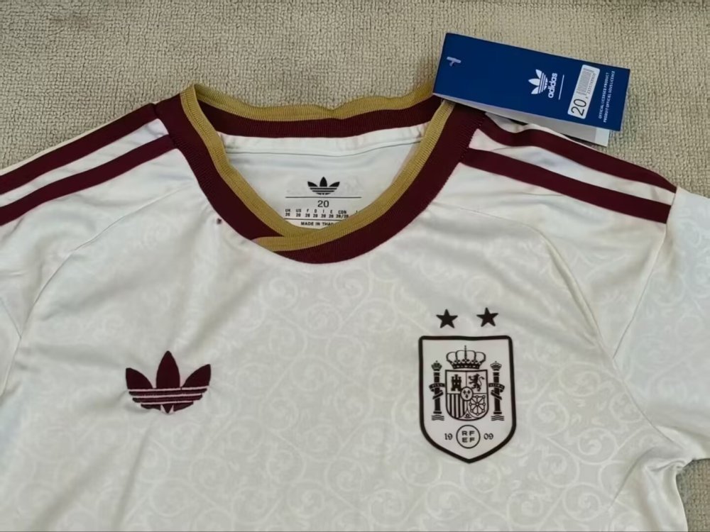 2026/27 Kids Spain Away With 2-star Fan Version World Cup Football Jersey