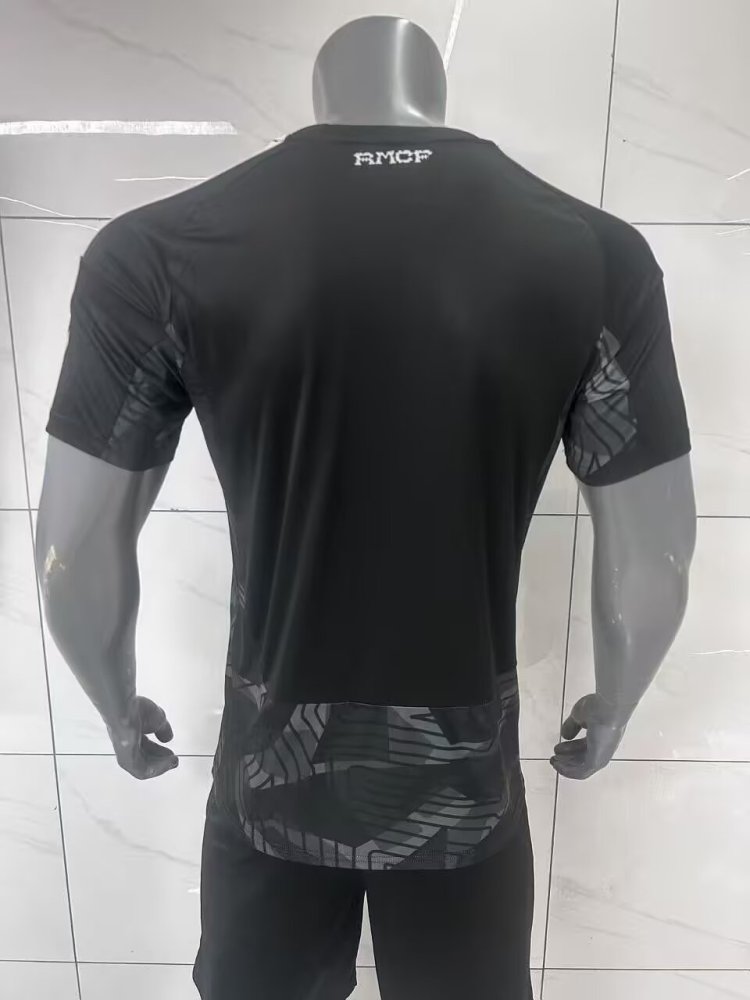 2026/27 Real Madrid Goalkeeper Black Fan Version Soccer Jersey