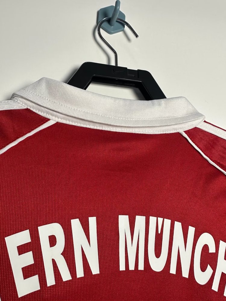 2005/06 Bayern Home Retro Soccer Jersey