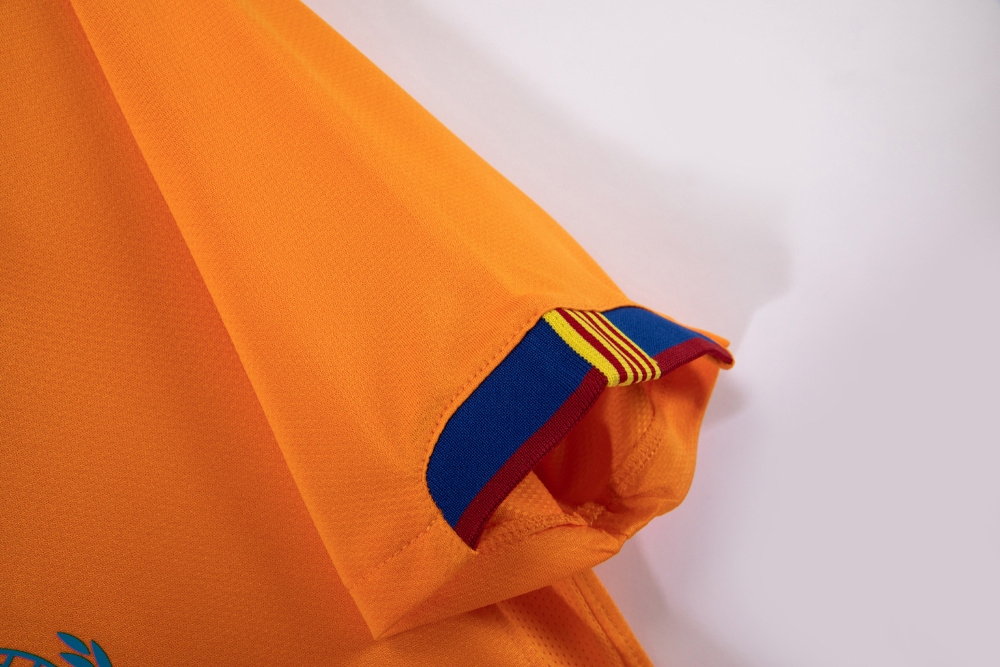 2006/07 Barcelona Retro  Away Soccer Jersey