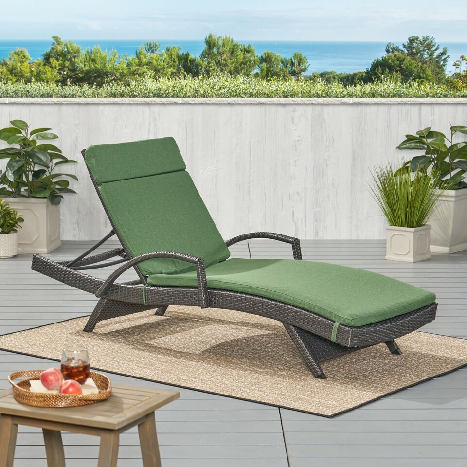 Salem Outdoor Chaise Lounge Cushion - Water-Resistant Patio Replacement Pad in Jungle Green