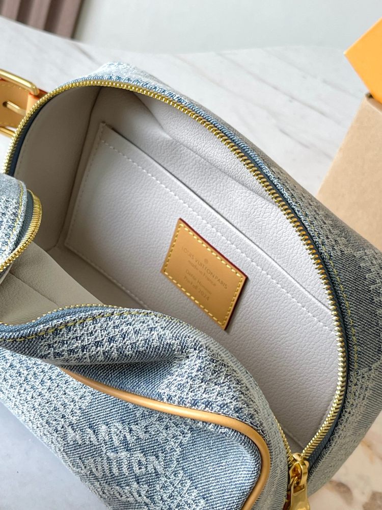 The Locker Dopp Kit
