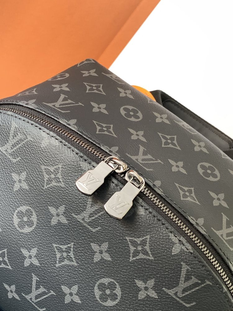 LV Discovery Duffel Bag