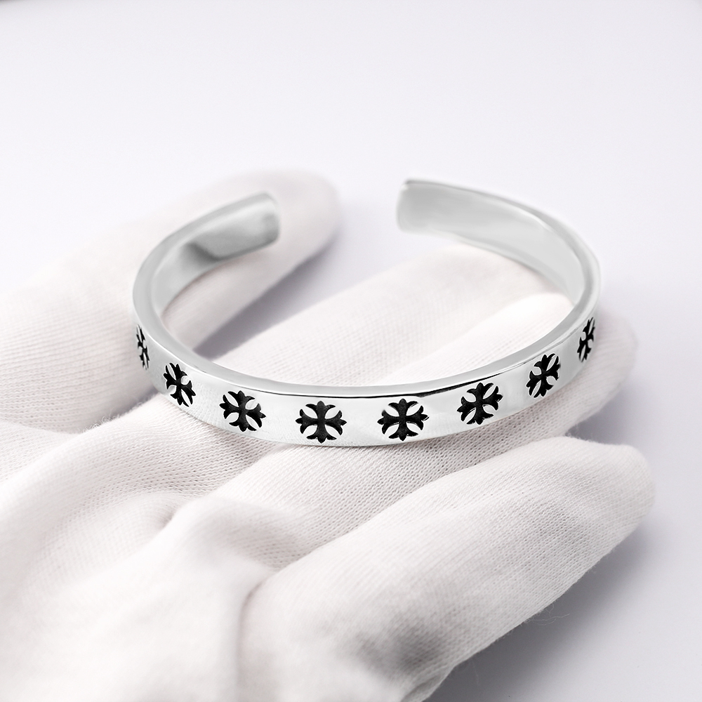 Crocus Flower Open Bracelet