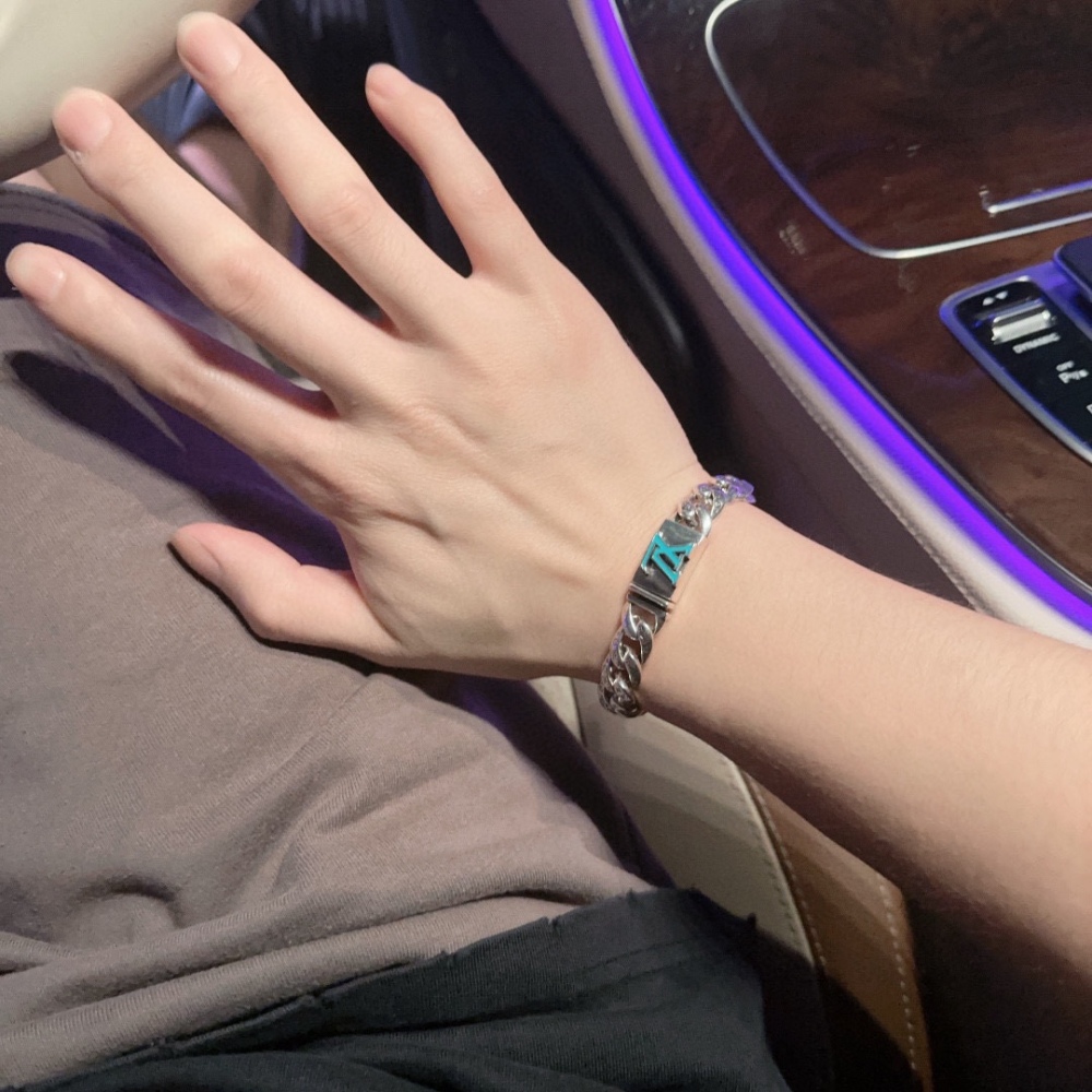 High Quality Louis Vuitton LV Bracelet