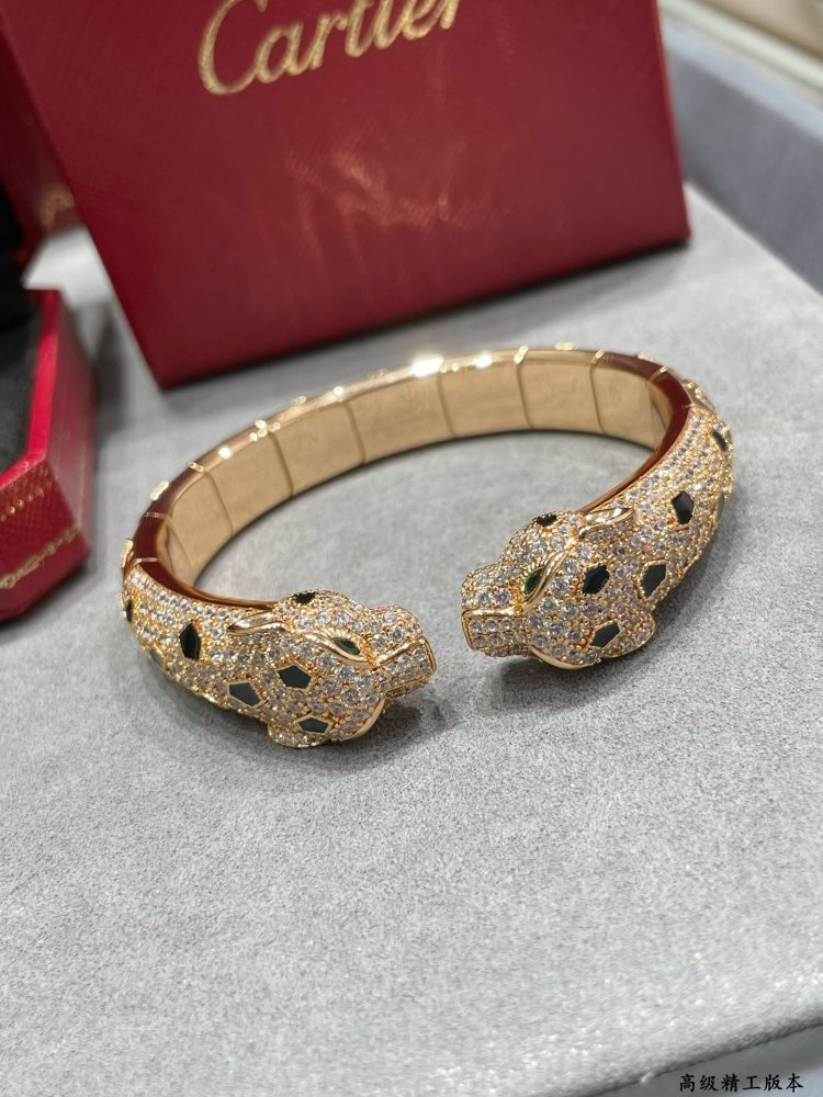 Cartier Two Headed Spotted Leopard Bracelet in Asian Gold bracelet