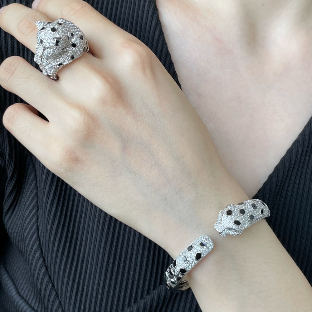 Cartier Single Spotted Leopard Bracelet in Asian Gold