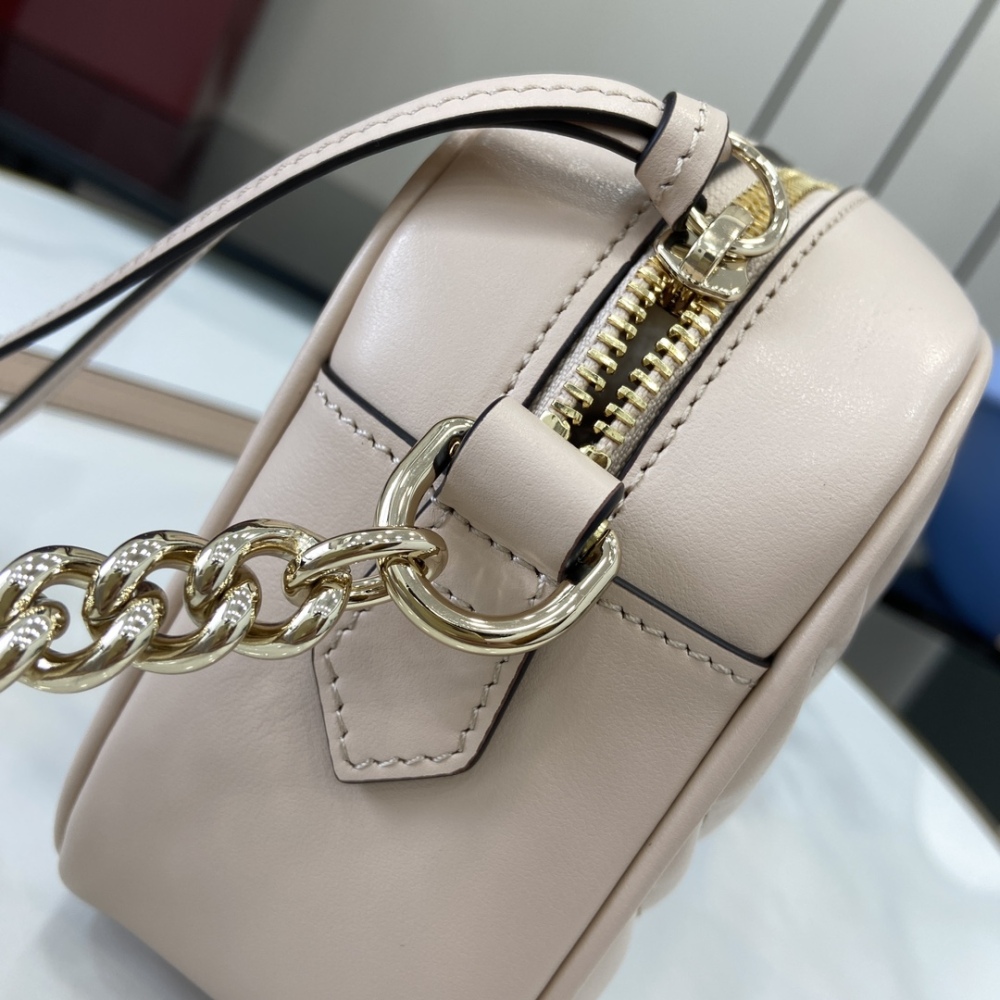 GG Marmont Series Small Shoulder Bag