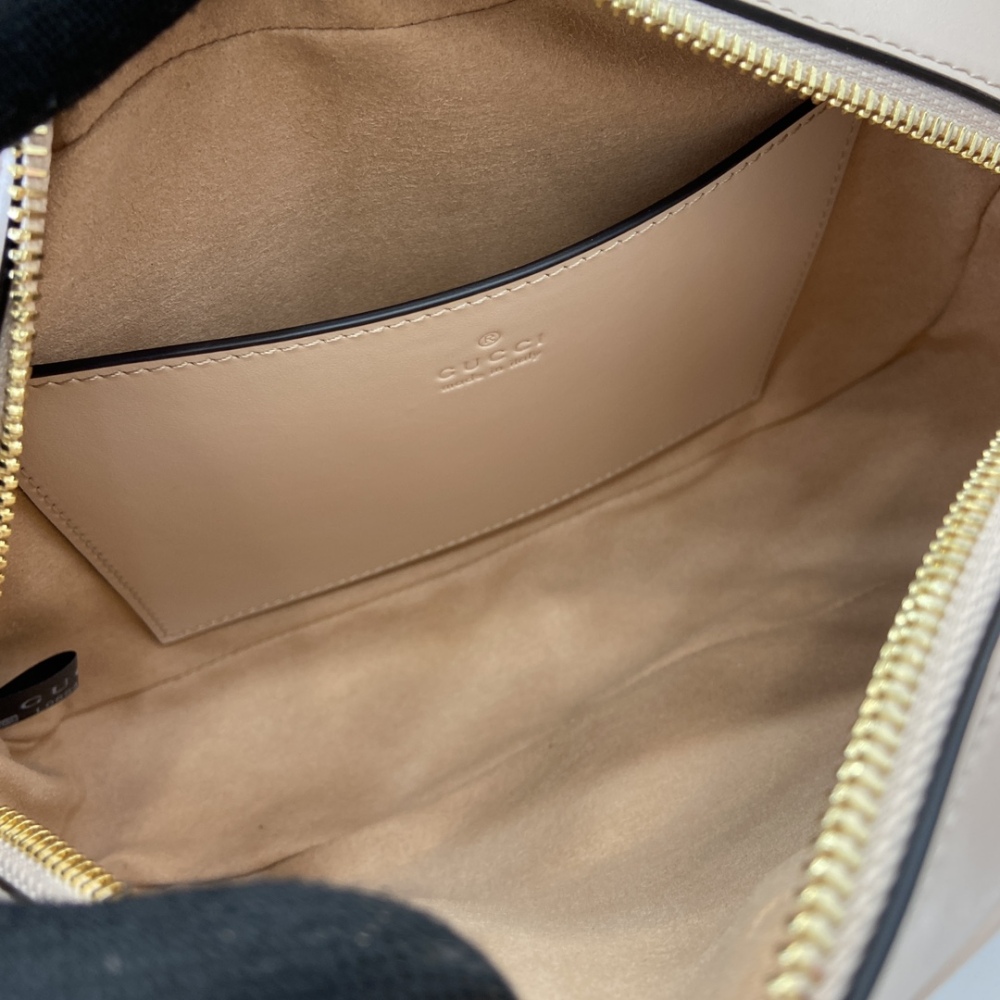 GG Marmont Series Small Shoulder Bag