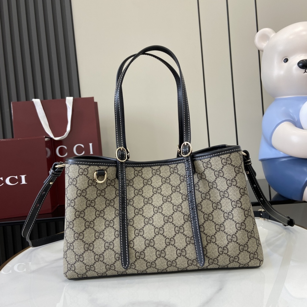GG  shopping bag