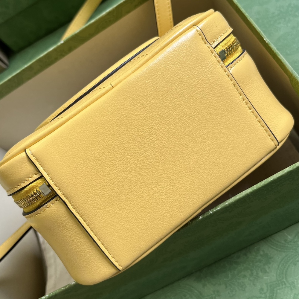 Gucci Blondie handbag.