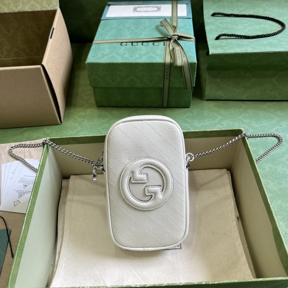 Gucci Blondie mini shoulder bag.
