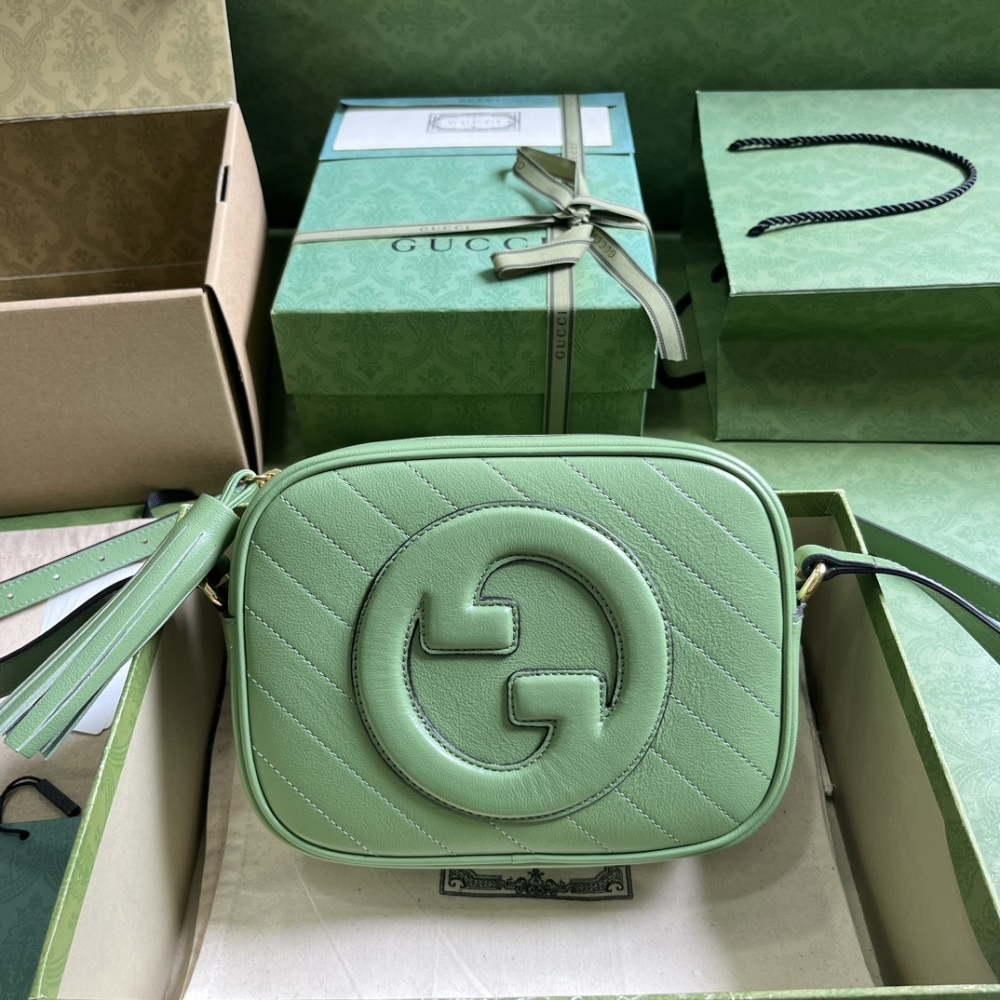 Gucci Blondie small shoulder bag