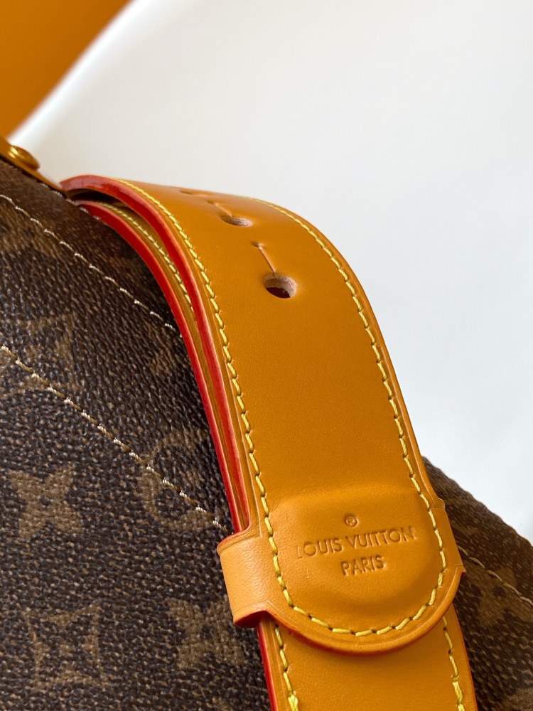 This Soul Trunk handbag