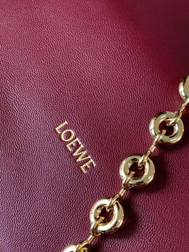 Medium Napa Sheep Leather Squeeze Handbag