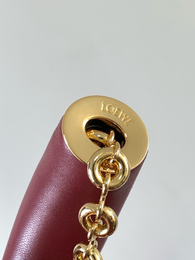 Medium Napa Sheep Leather Squeeze Handbag