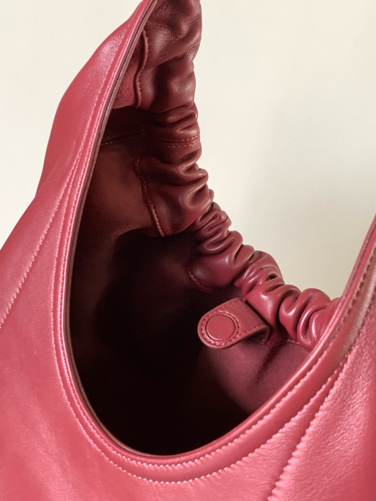 Medium Napa Sheep Leather Squeeze Handbag