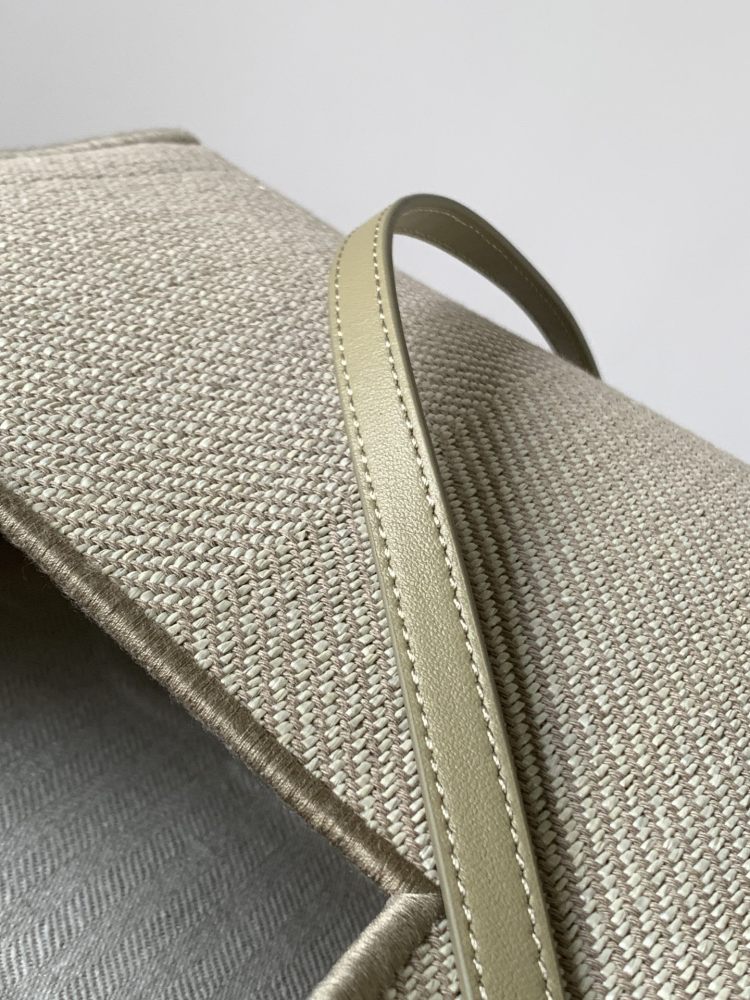 Small Jacquard Canvas