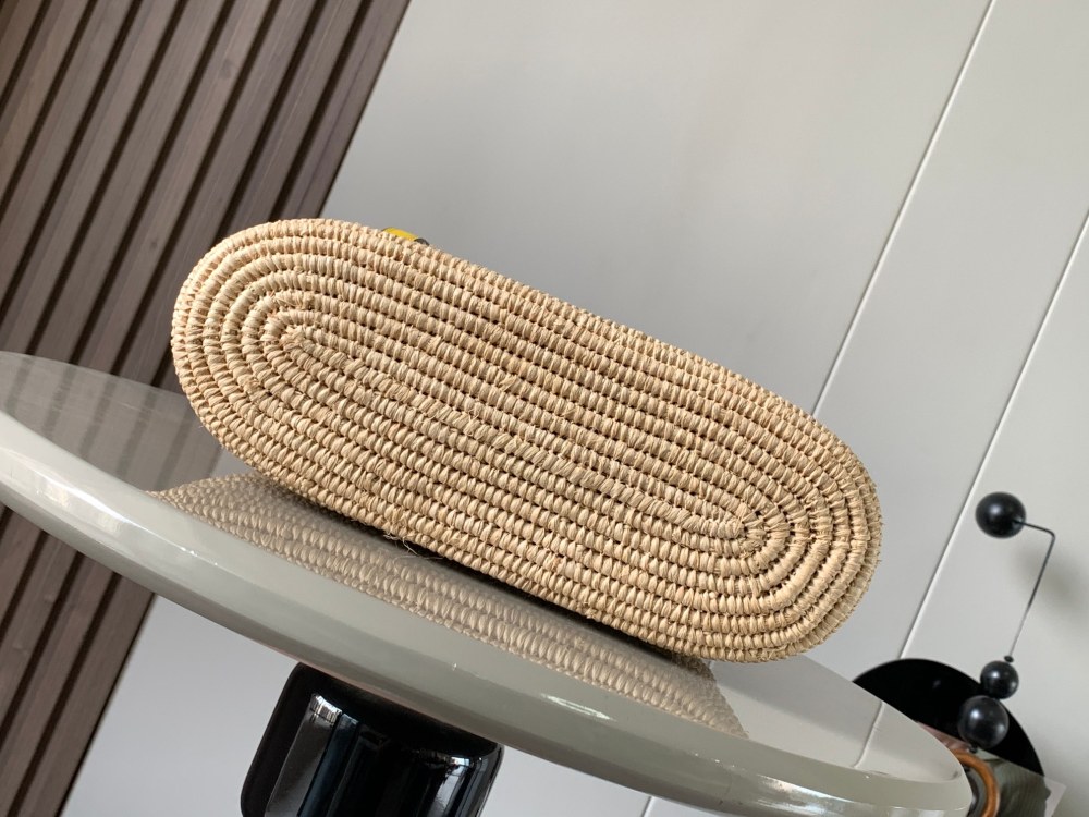 Explosive Compact Square Basket Handbag in Raffia and Cowhide Leather
