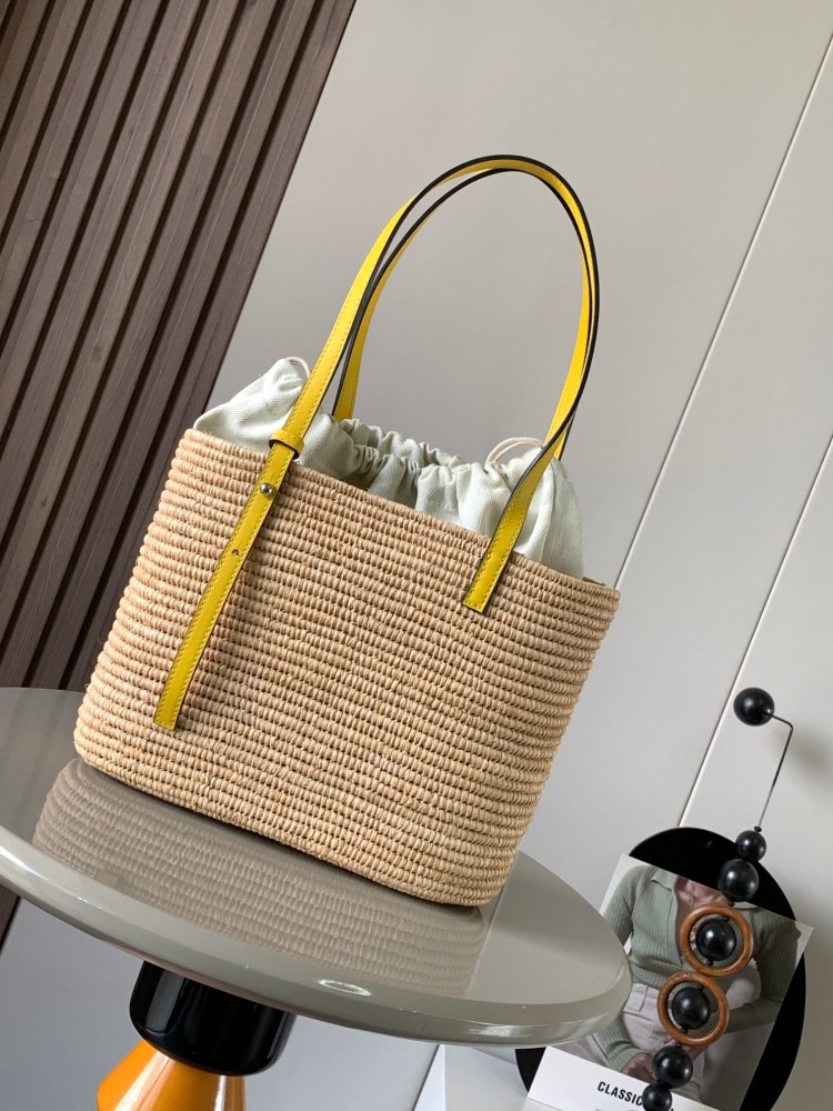Explosive Compact Square Basket Handbag in Raffia and Cowhide Leather
