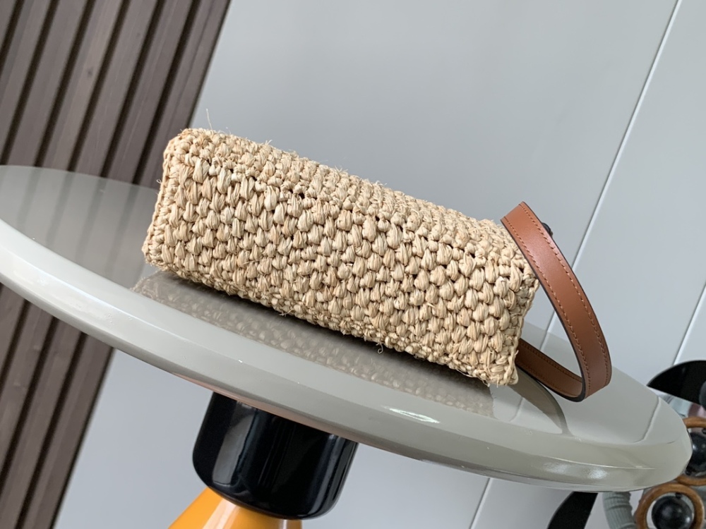 Standard A5 Tote Bag in raffia
