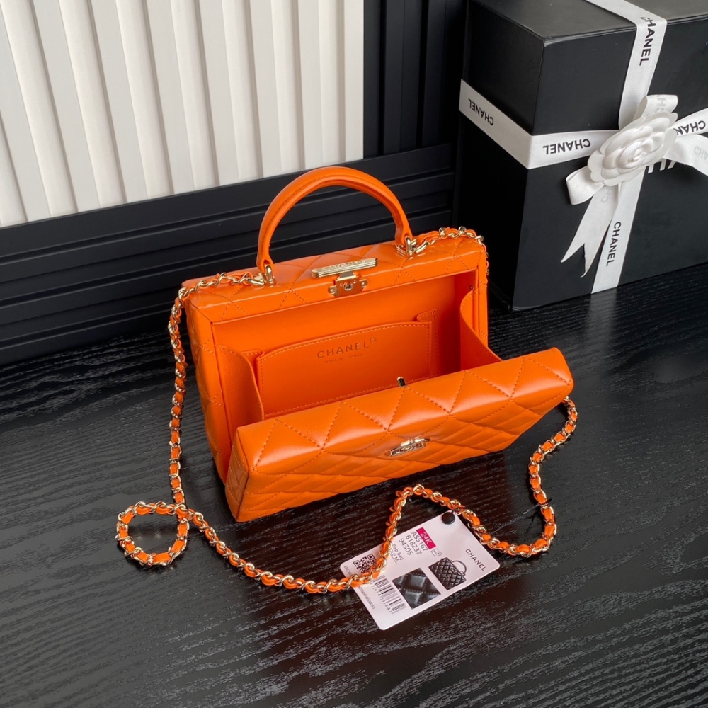 Chane1 24k Cosmetic Bag AS5167