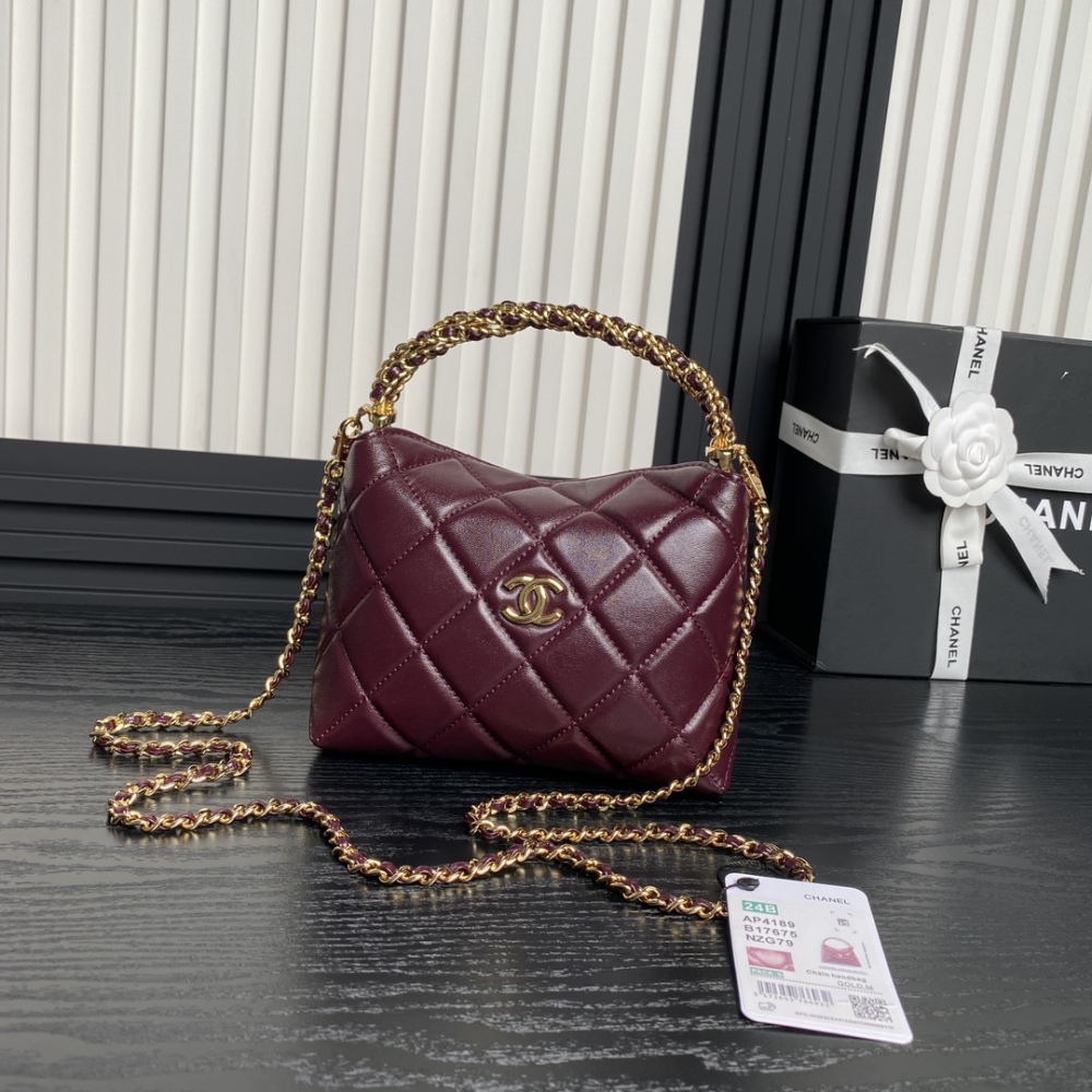 24B Lunchbox Bag Hobo Braided Handle AP4189 with Metal Chain